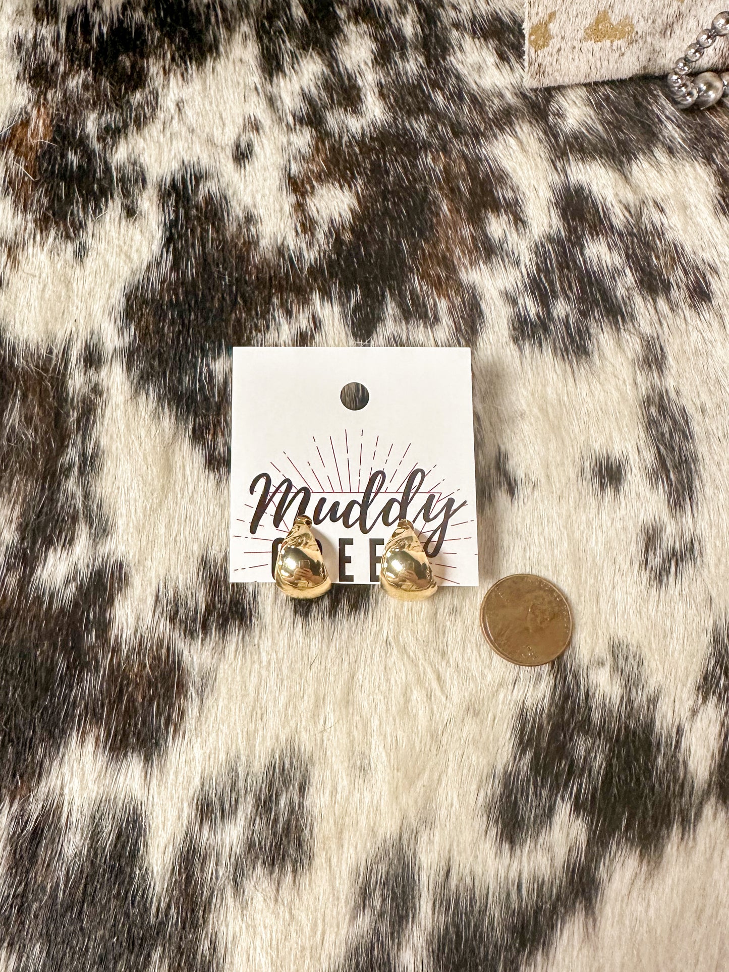 Mae Rounded Gold Hoops: Gold Dipped
