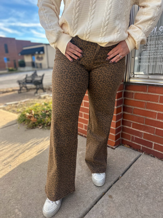 MICA:High Rise Wide Leg Leopard Jeans
