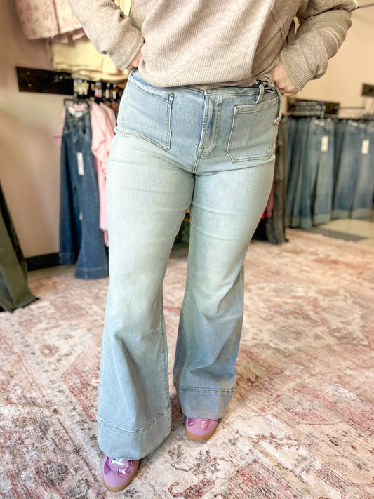 MICA: Patch Pocket Wide Leg Jeans