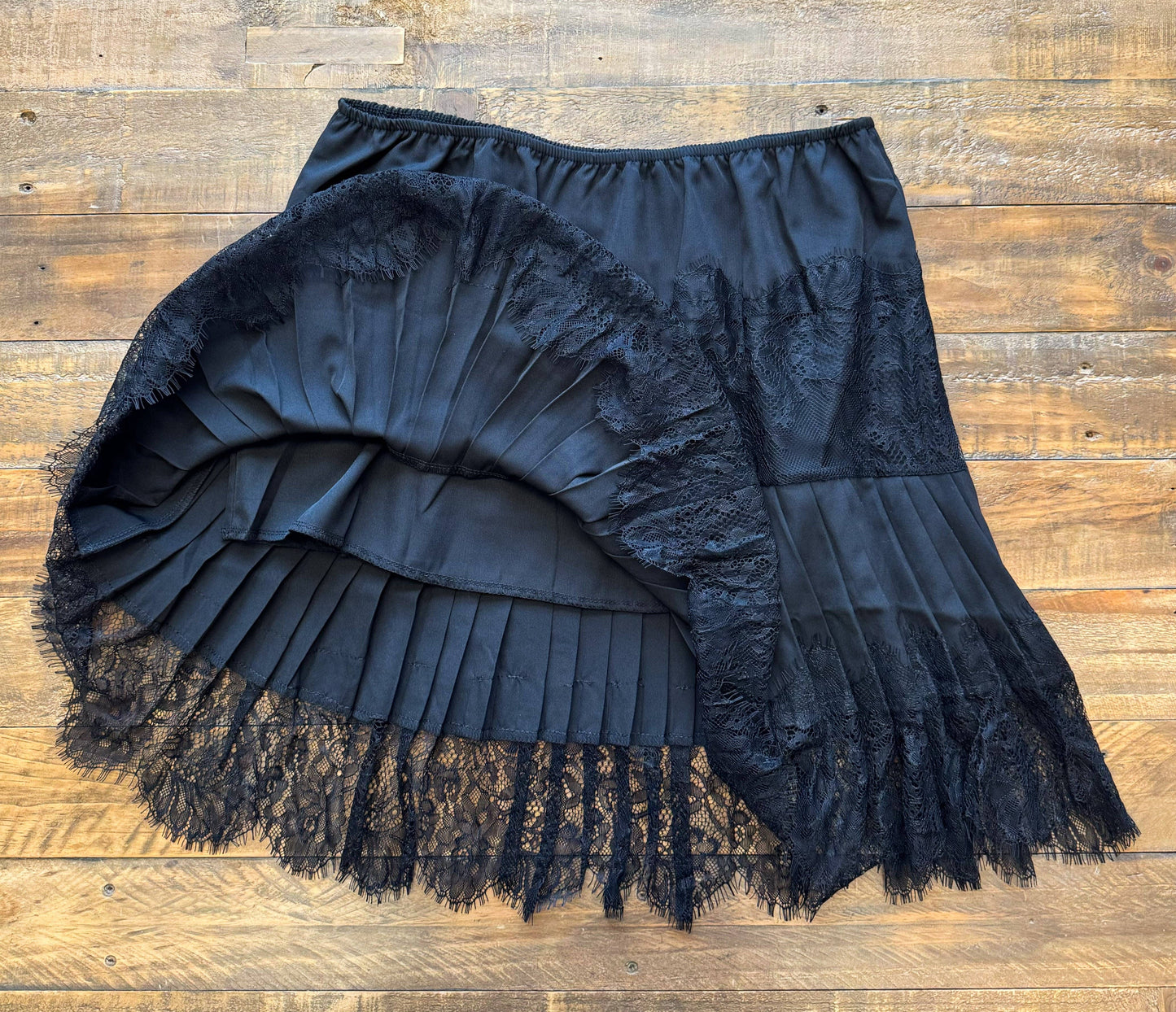 Viviane Lace Slip Skirt in Black