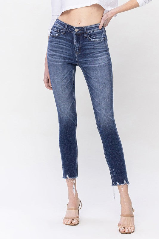 VERVET: PLUS SIZE MID RISE DISTRESSED CROP SKINNY JEANS