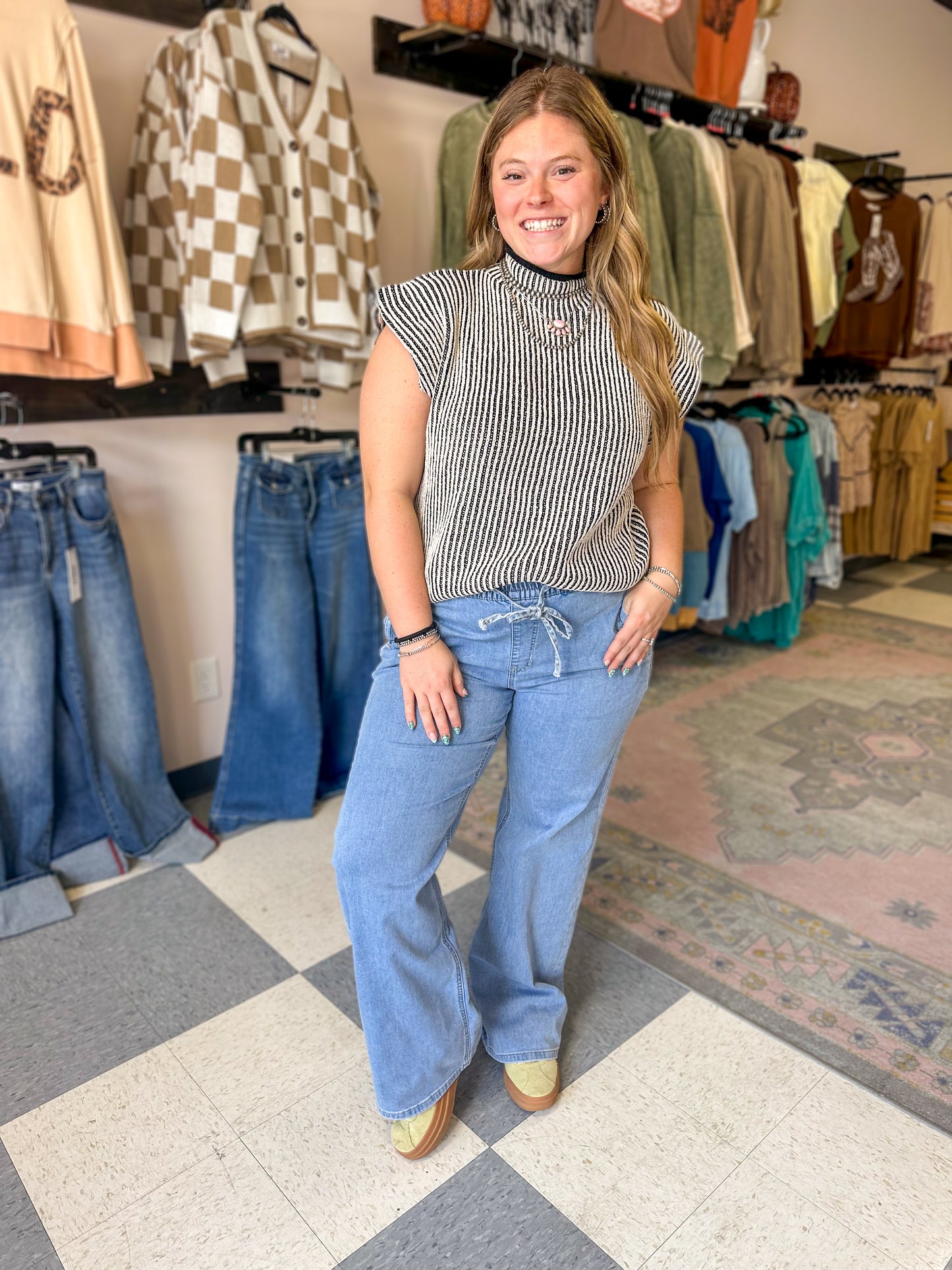 Sleeveless Two Tone Knit Sweater Vest