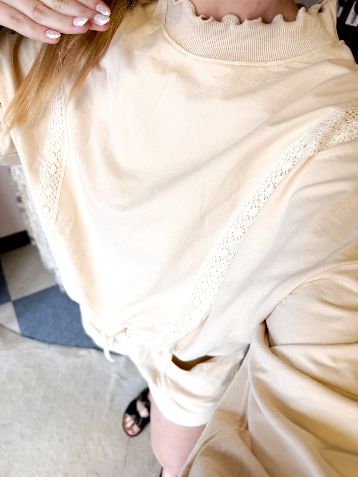 Palomino Lace Set