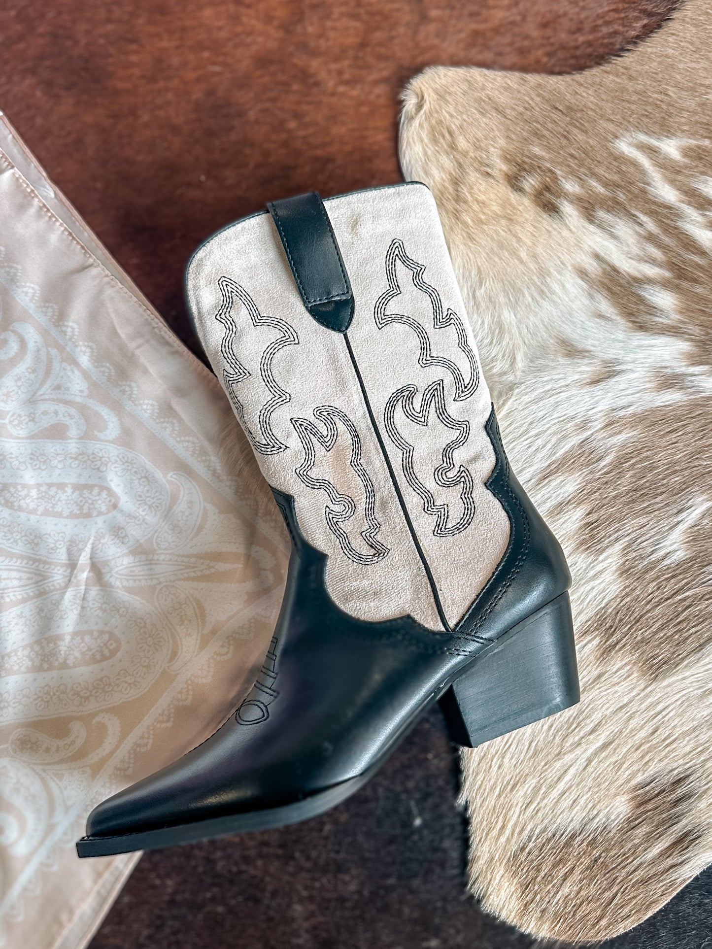 CORKYS: Somebodys Problem Boots