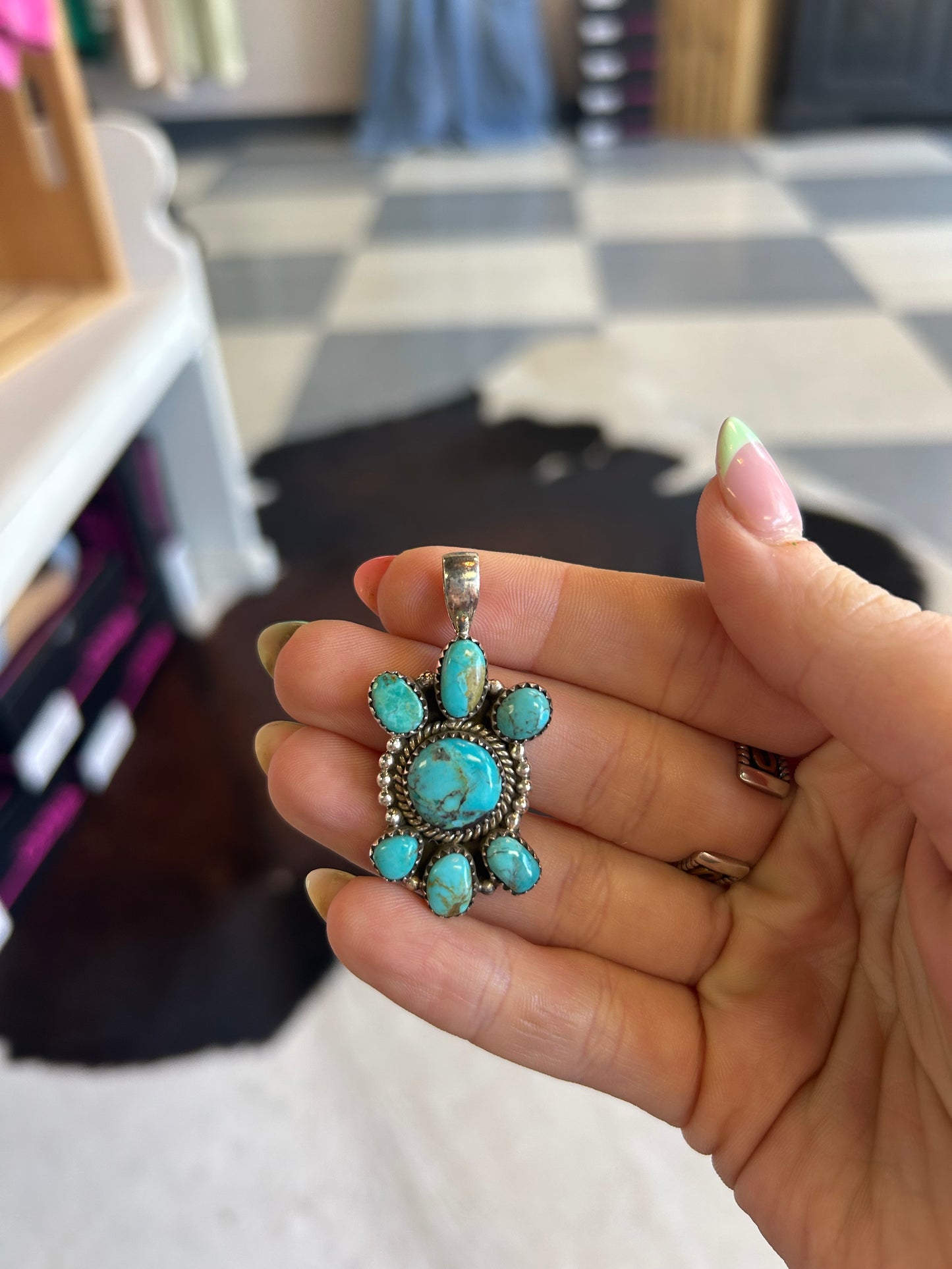 Blossom Kingsman Turquiose Pendant