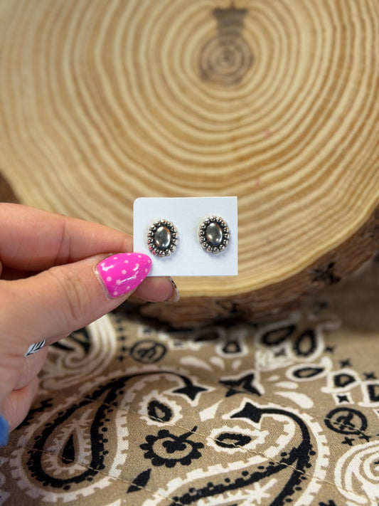 Oval Beaded Concho Studs