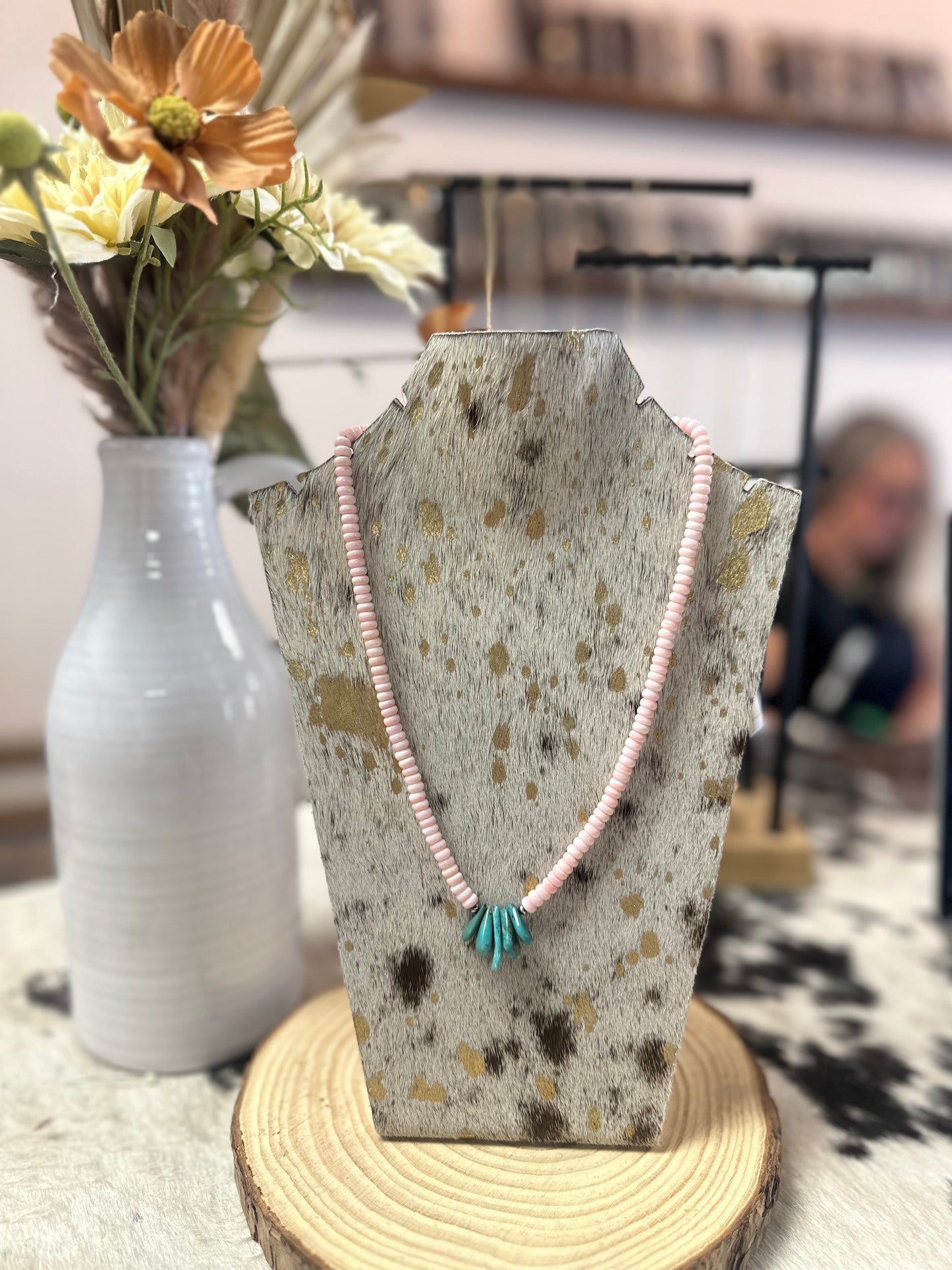 16 in. Pink Conch and Turquoise Necklace