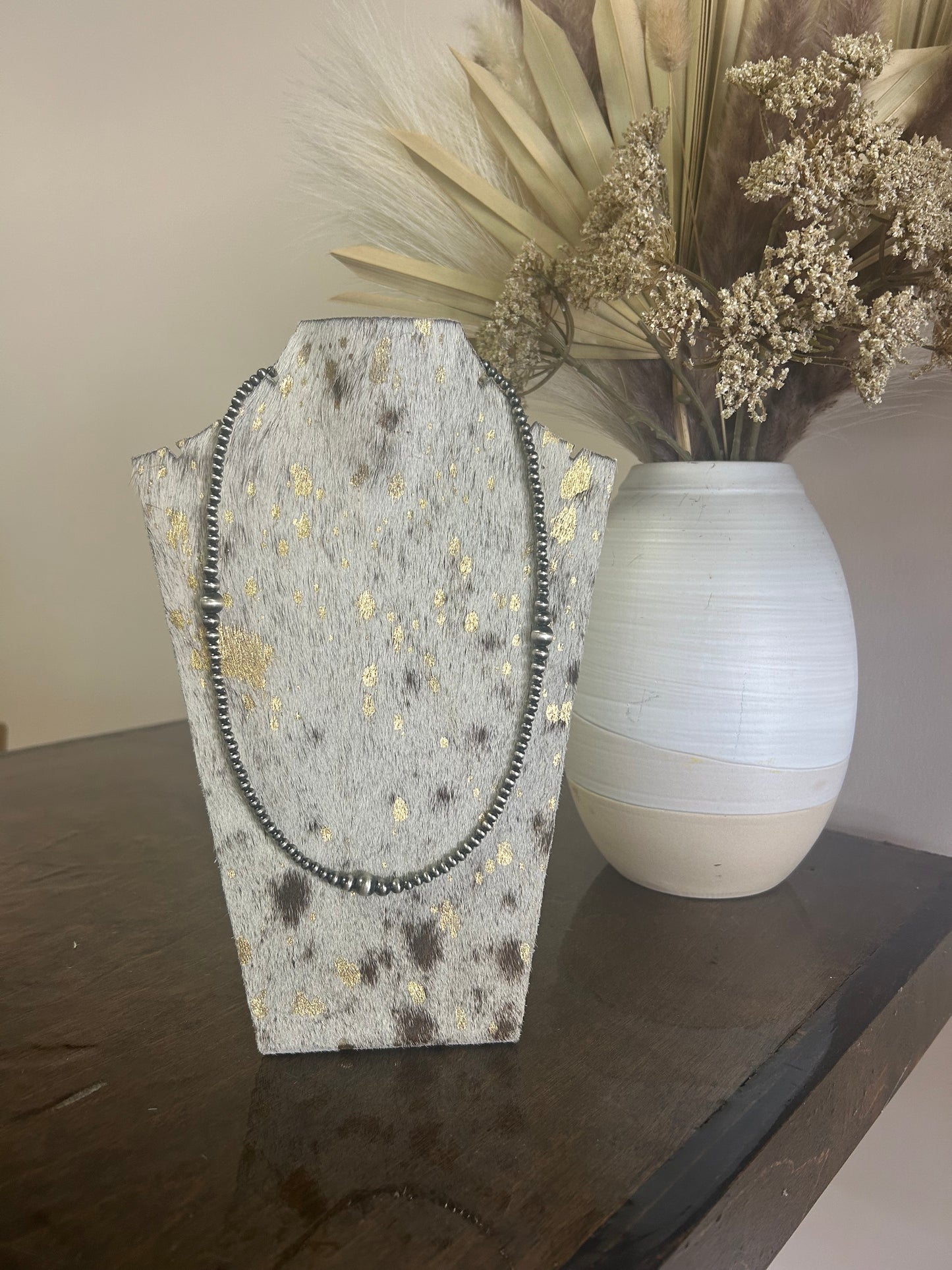 18" Graduated Navajo Pearl Necklace
