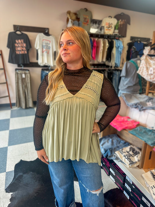 Lace Trim Babydoll Top in Pistachio