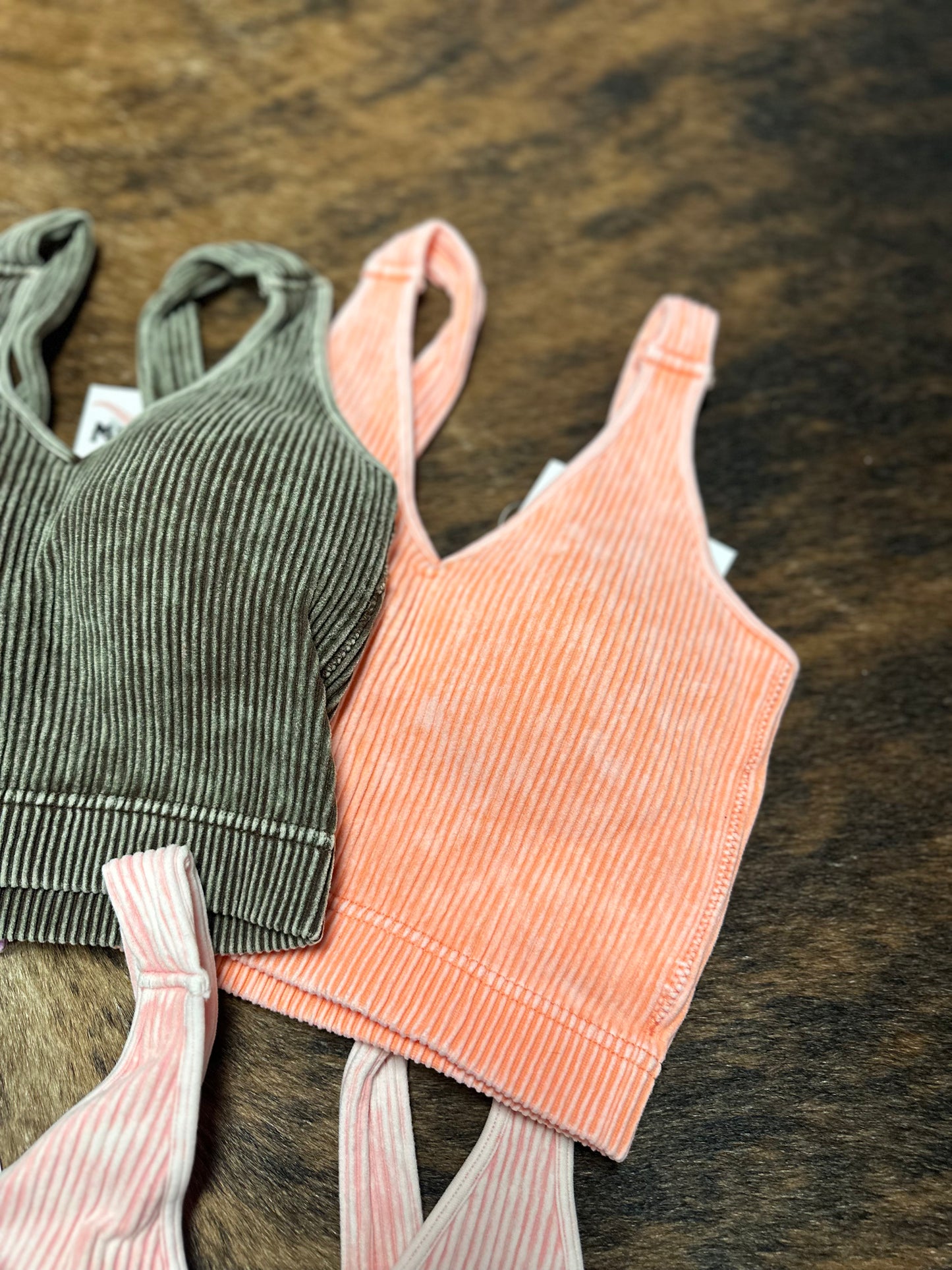 Coral Ribbed and Padded Seamless Tank