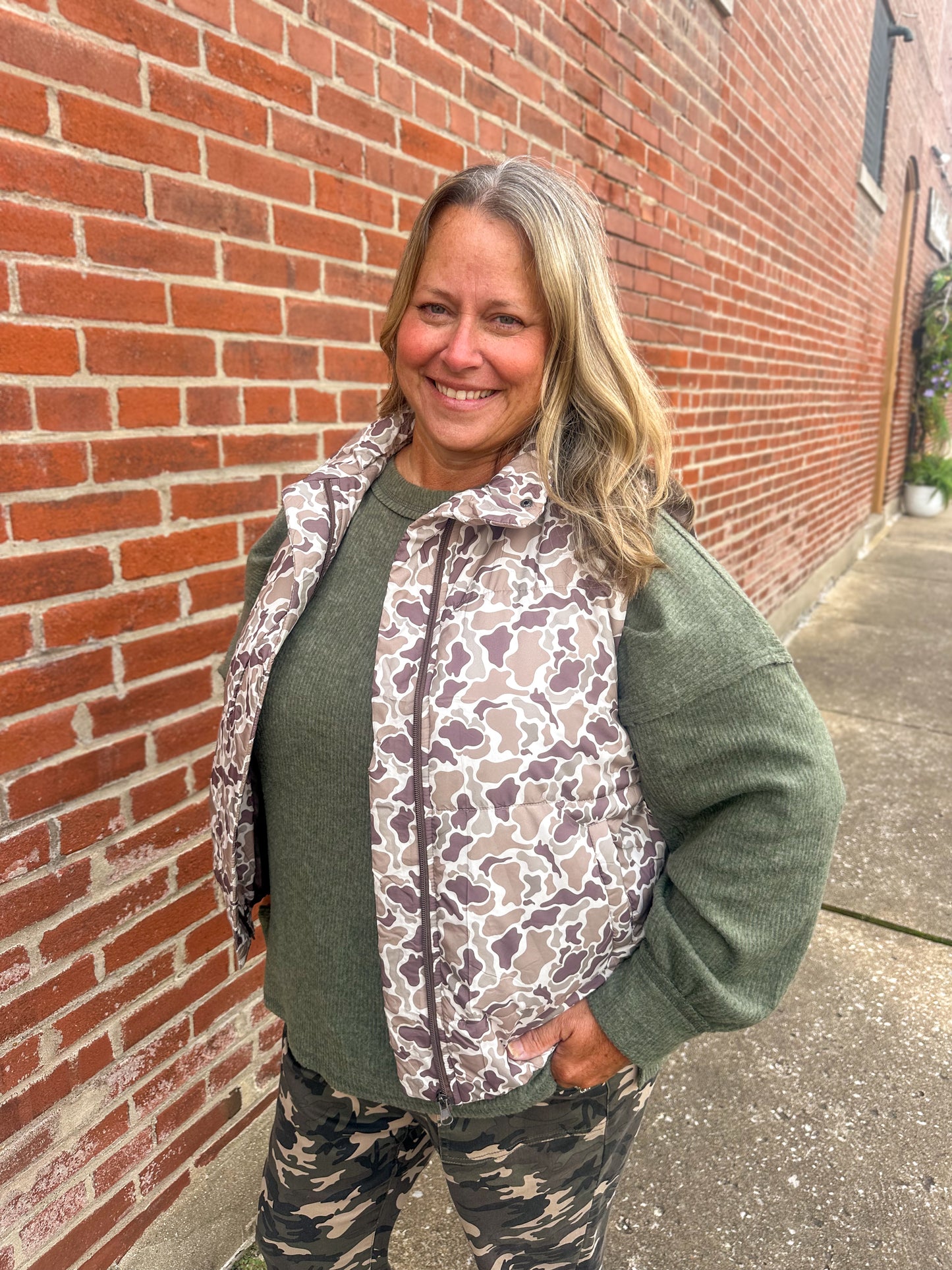 Retro Duck Camo Puffer Vest