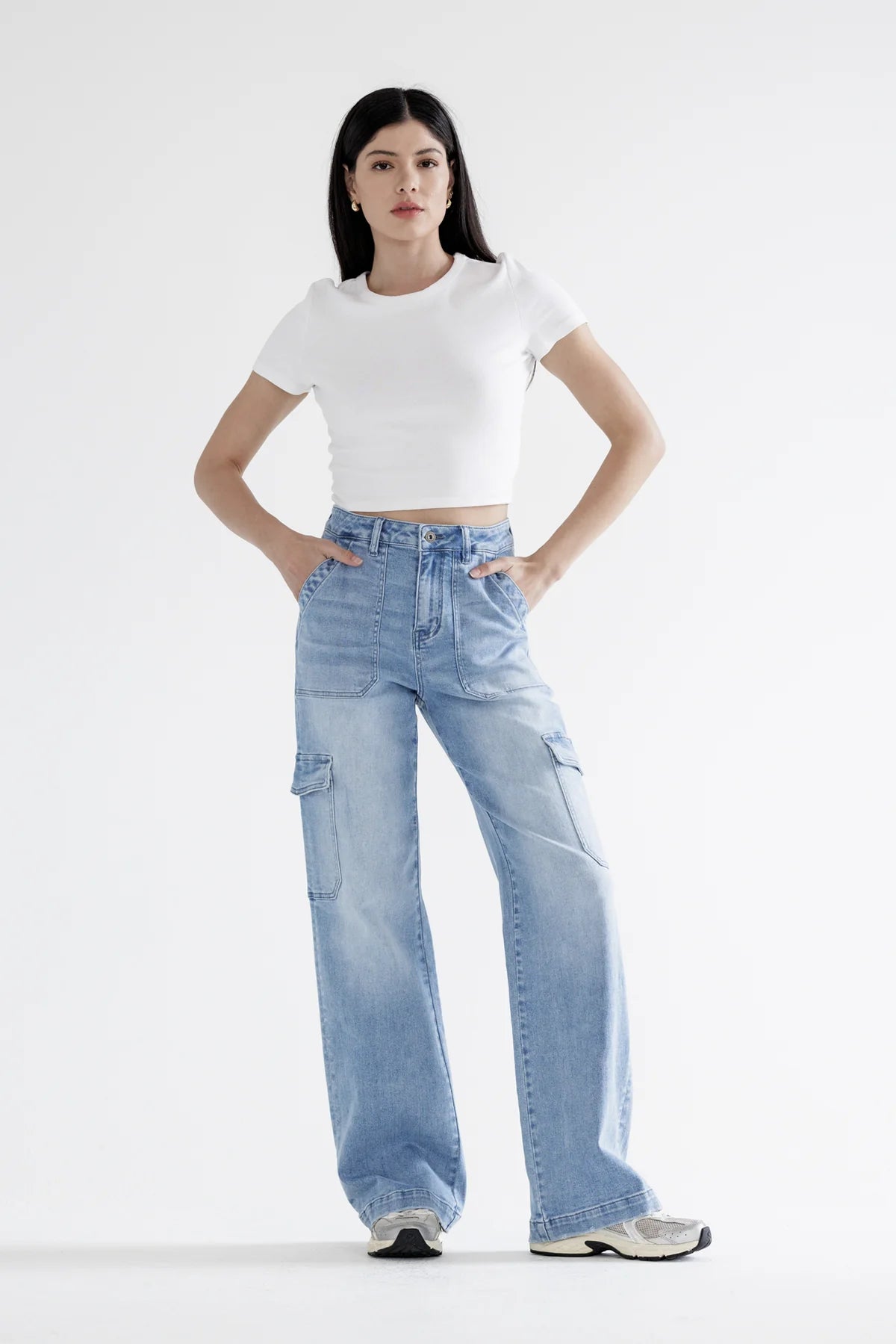 Mica: Super High Rise Wide Cargo
